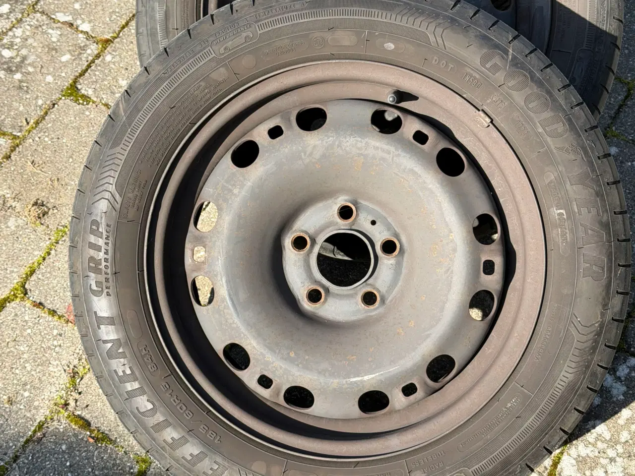 Billede 4 - Sommerdæk på stålfælg