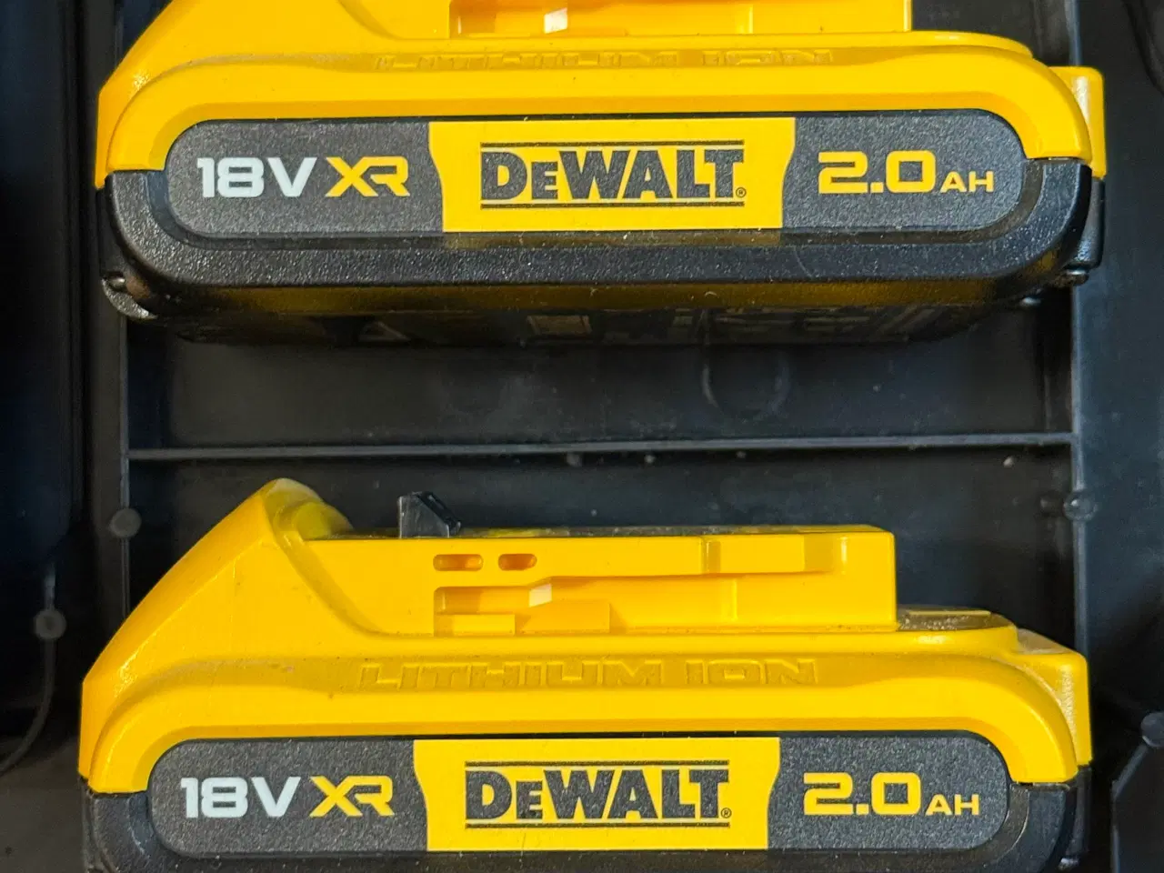Billede 5 - Ny Dewalt Bore-skruetrækker 18V, DCD708D2T