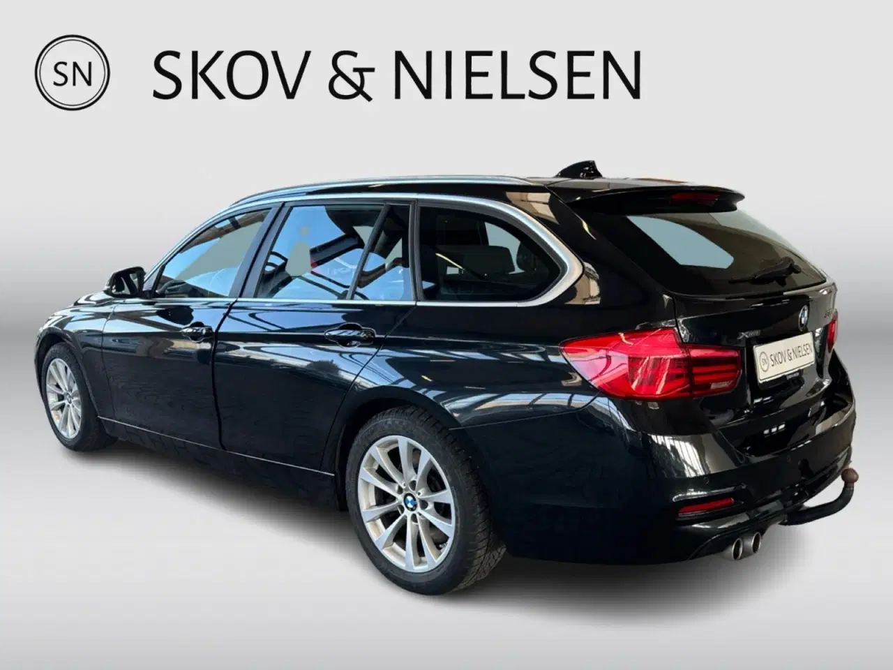 Billede 3 - BMW 330d 3,0 Touring xDrive aut.