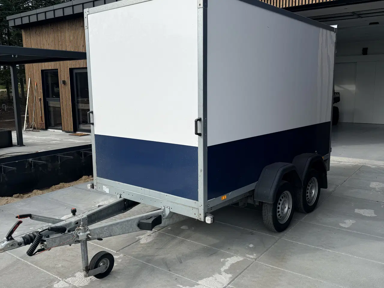 Billede 2 - Lukket trailer Brenderup 7300TB