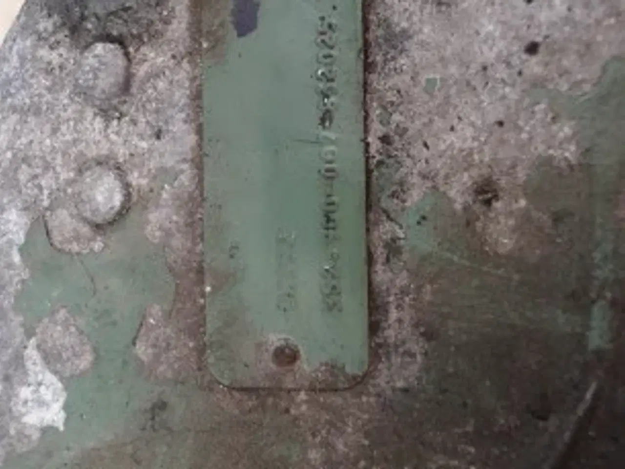 Billede 8 - Mercedes OM352 Ventildæksel 3520165305