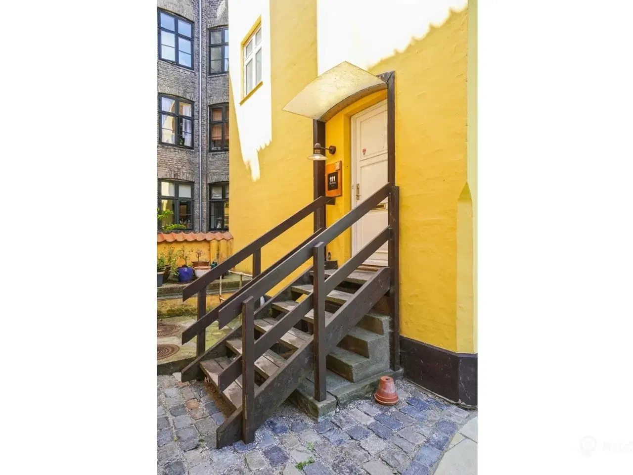 Billede 24 - Idyllisk baghus med egen indgang og have beliggende i 2. gård ved Amalienborg