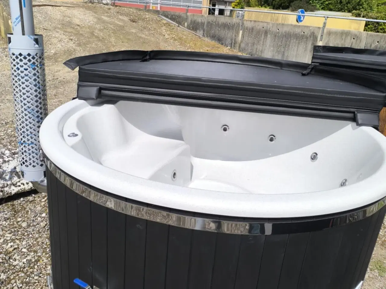 Billede 6 - Firkantet vildmarksbad med udv.ovn i sort gylden p