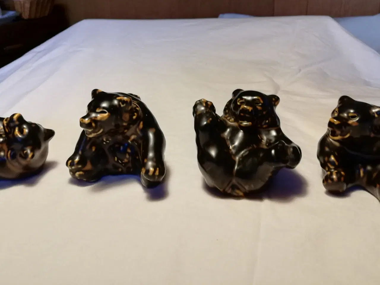 Billede 2 - Kongelige brune stentøjs bjørne de 4 sjældne