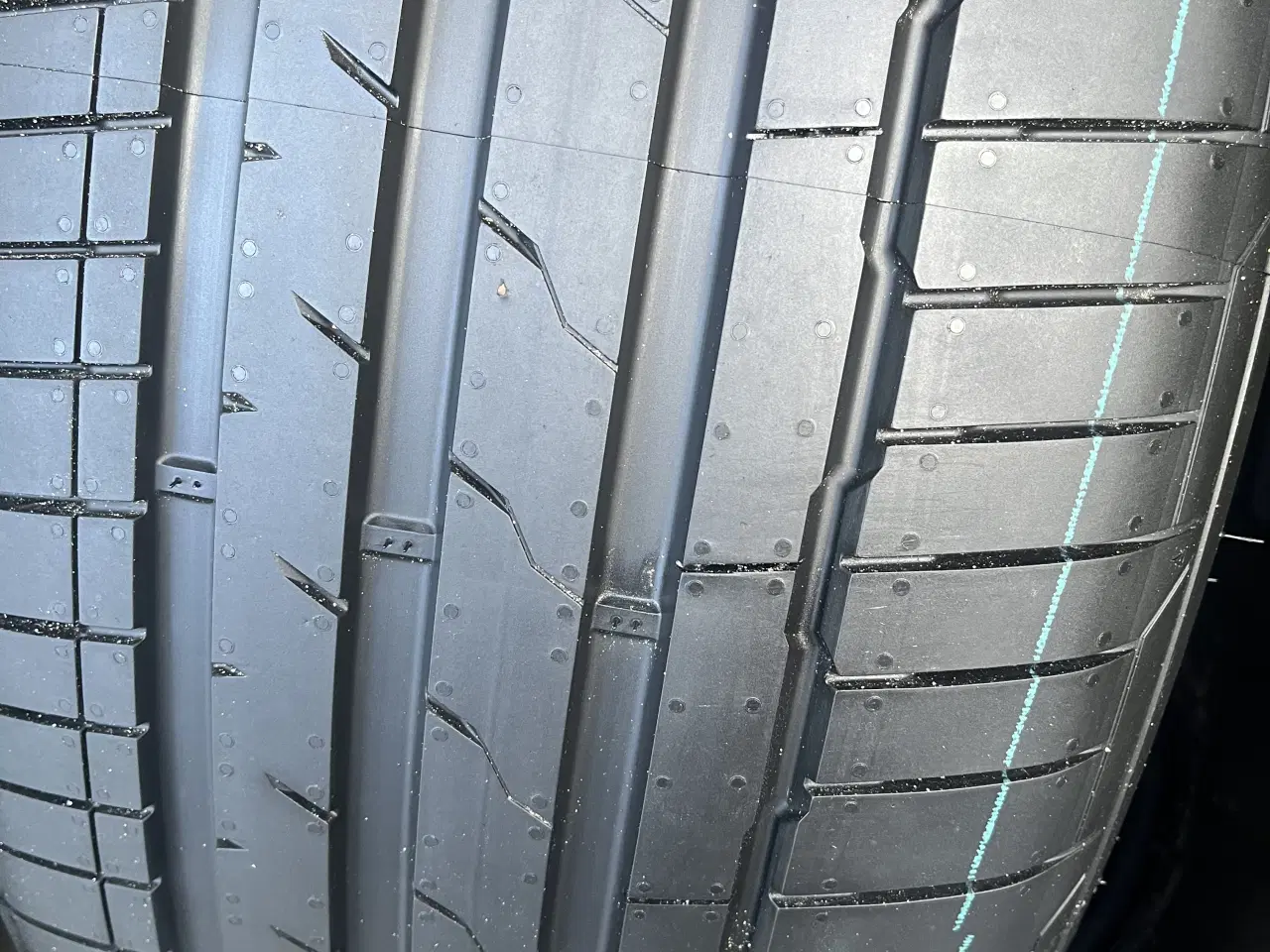 Billede 5 - Nye 235-55-19/255-50-19 Sommerdæk Hankook.