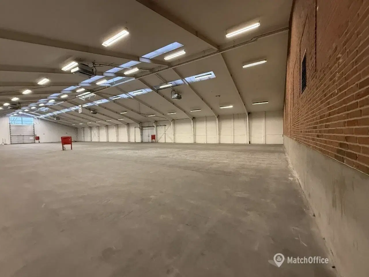 Billede 4 - Lyst lager / produktion med gode adgangsforhold - i alt ca. 1.730 kvm