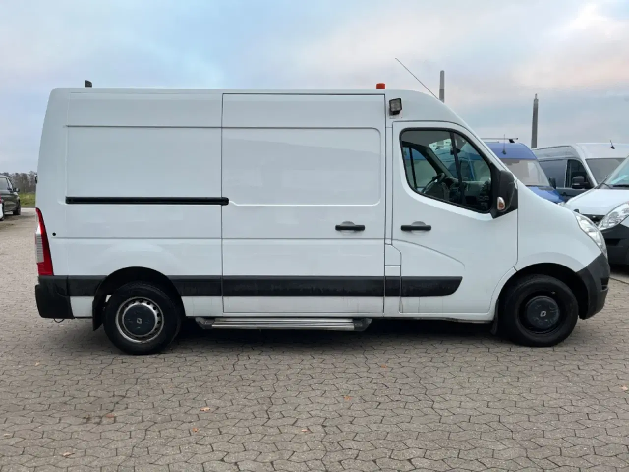 Billede 3 - Renault Master III T33 2,3 dCi 135 L2H2 Kassevogn