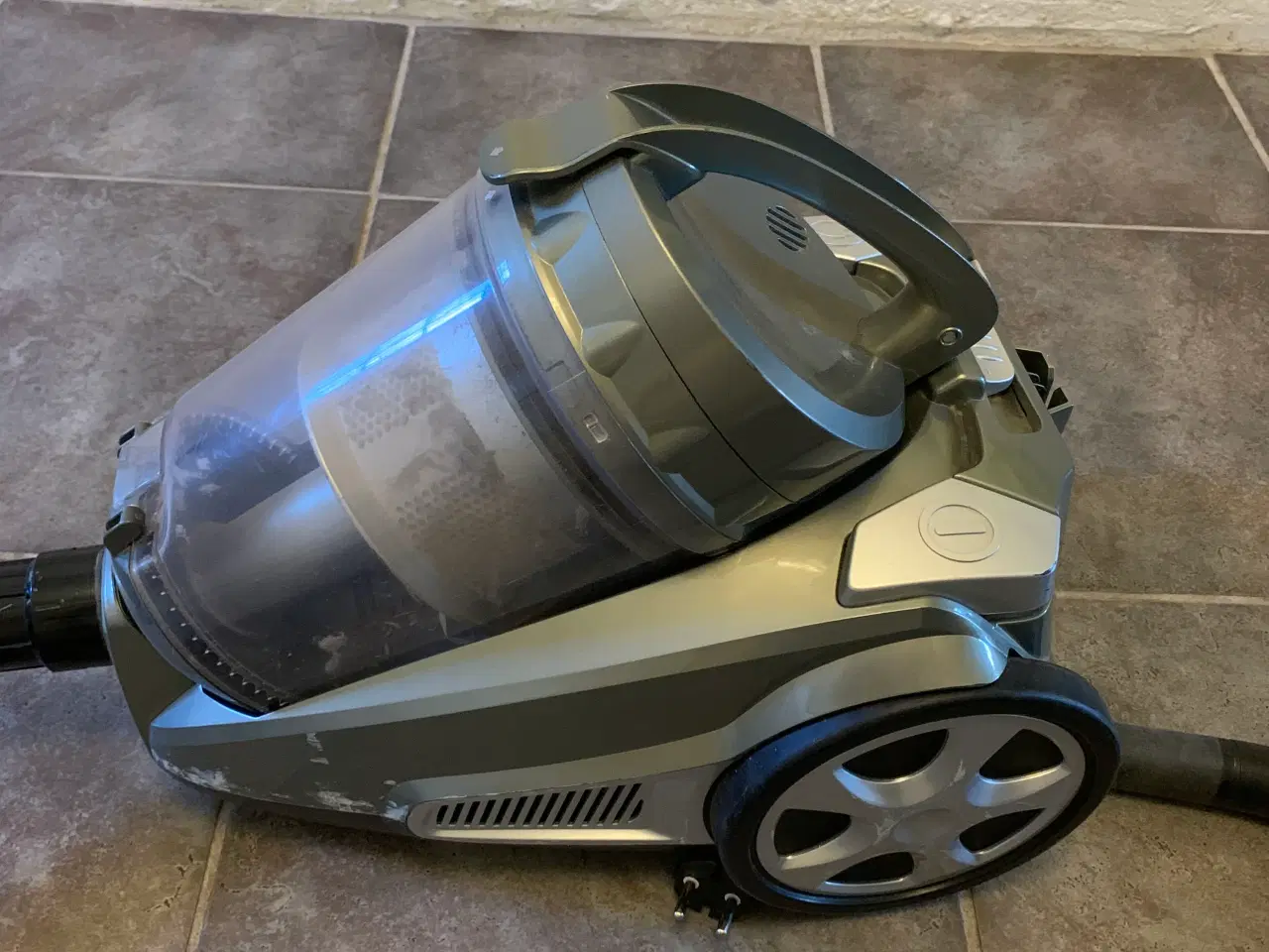 Billede 1 - Støvsuger sælges