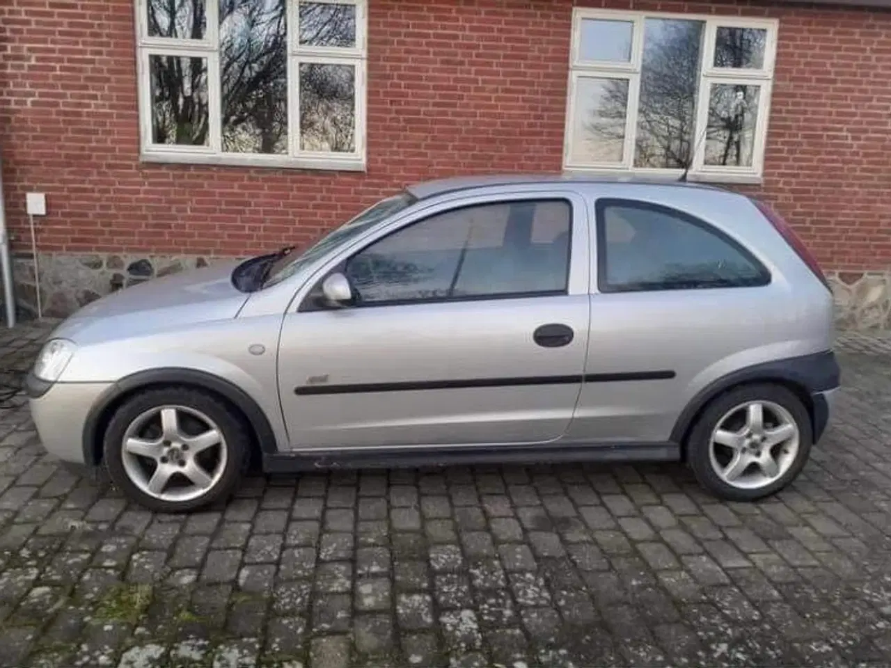 Billede 1 - Opel Corsa C 1,4 16V sport