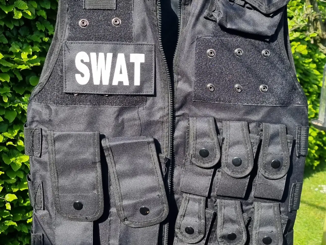 Billede 1 - SWAT vest, udklædning
