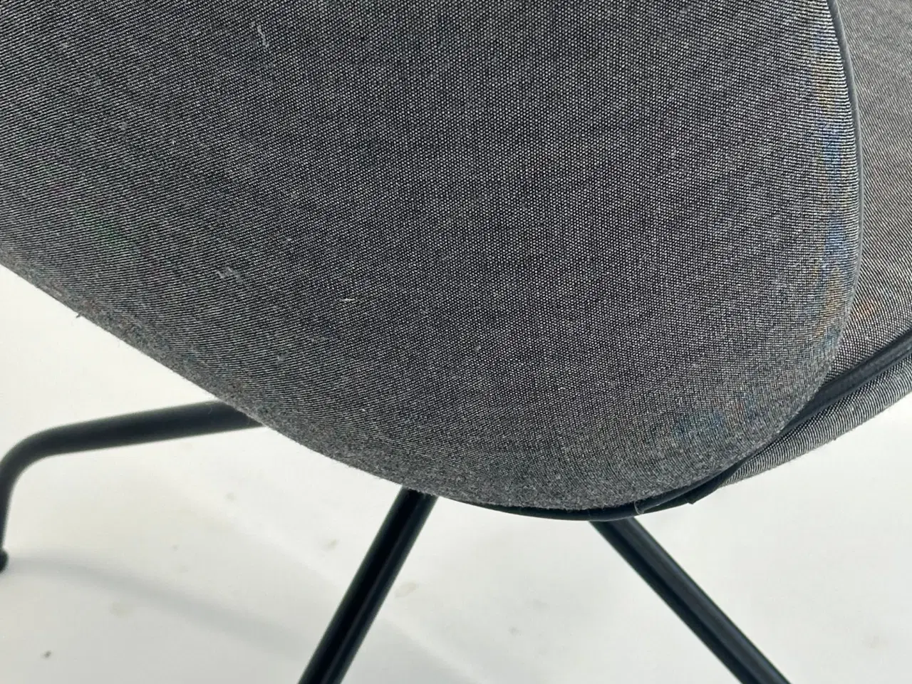Billede 9 - GUBI | Beetle Meeting Chair (Grå)