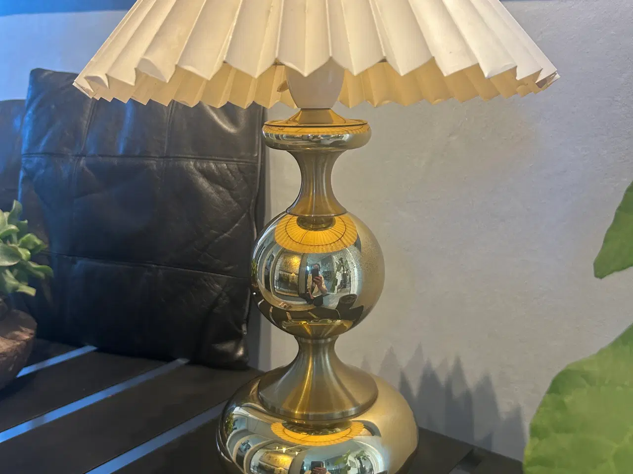 Billede 12 - Elegant bordlampe i messing fra 60’erne