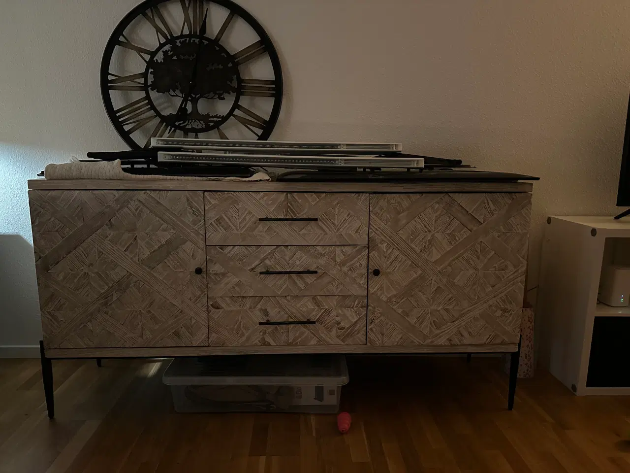 Billede 1 - Skænk fra direkt import