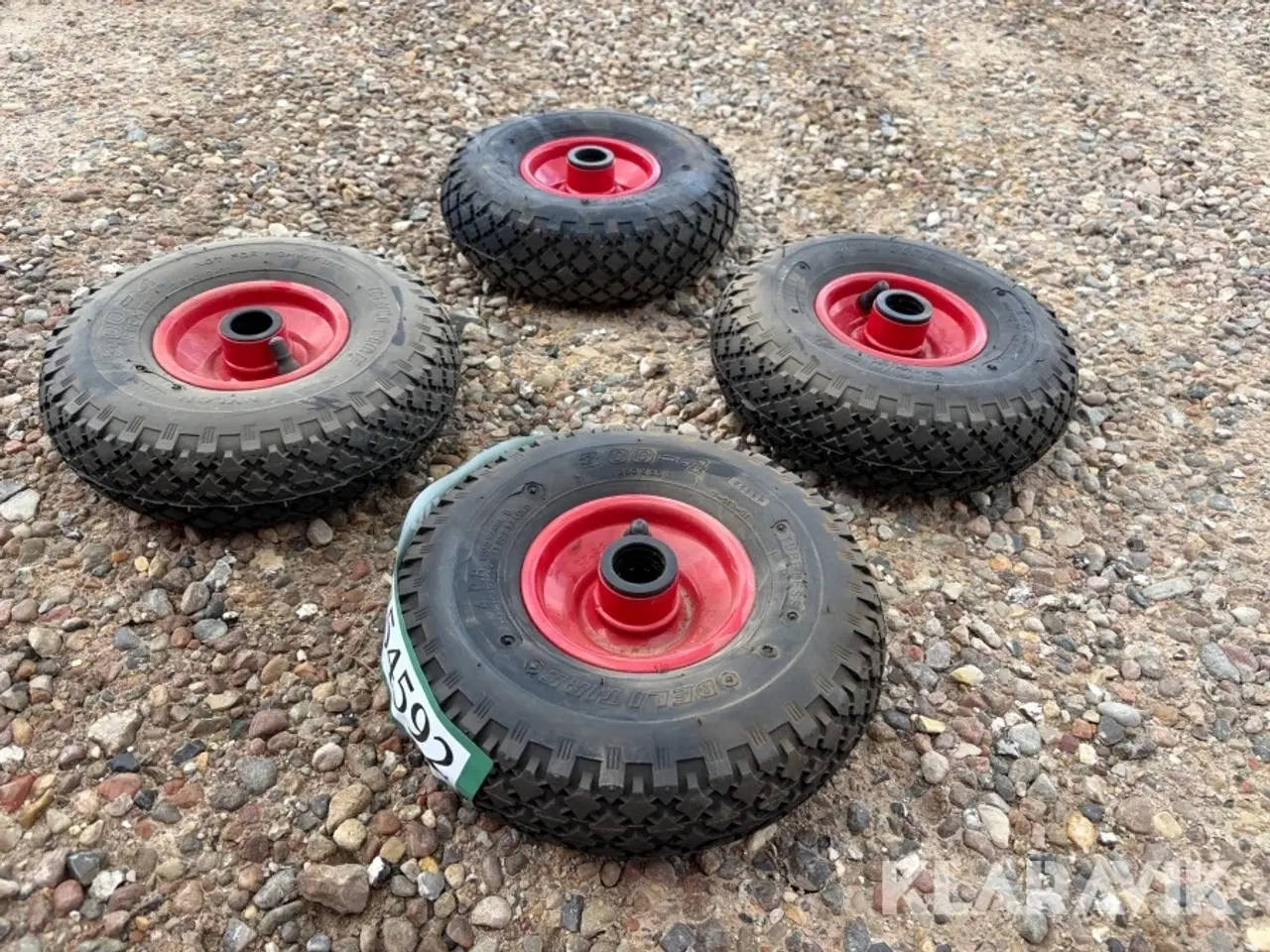 Billede 2 - Dæk Deli Tire 3.00 - 4 styk