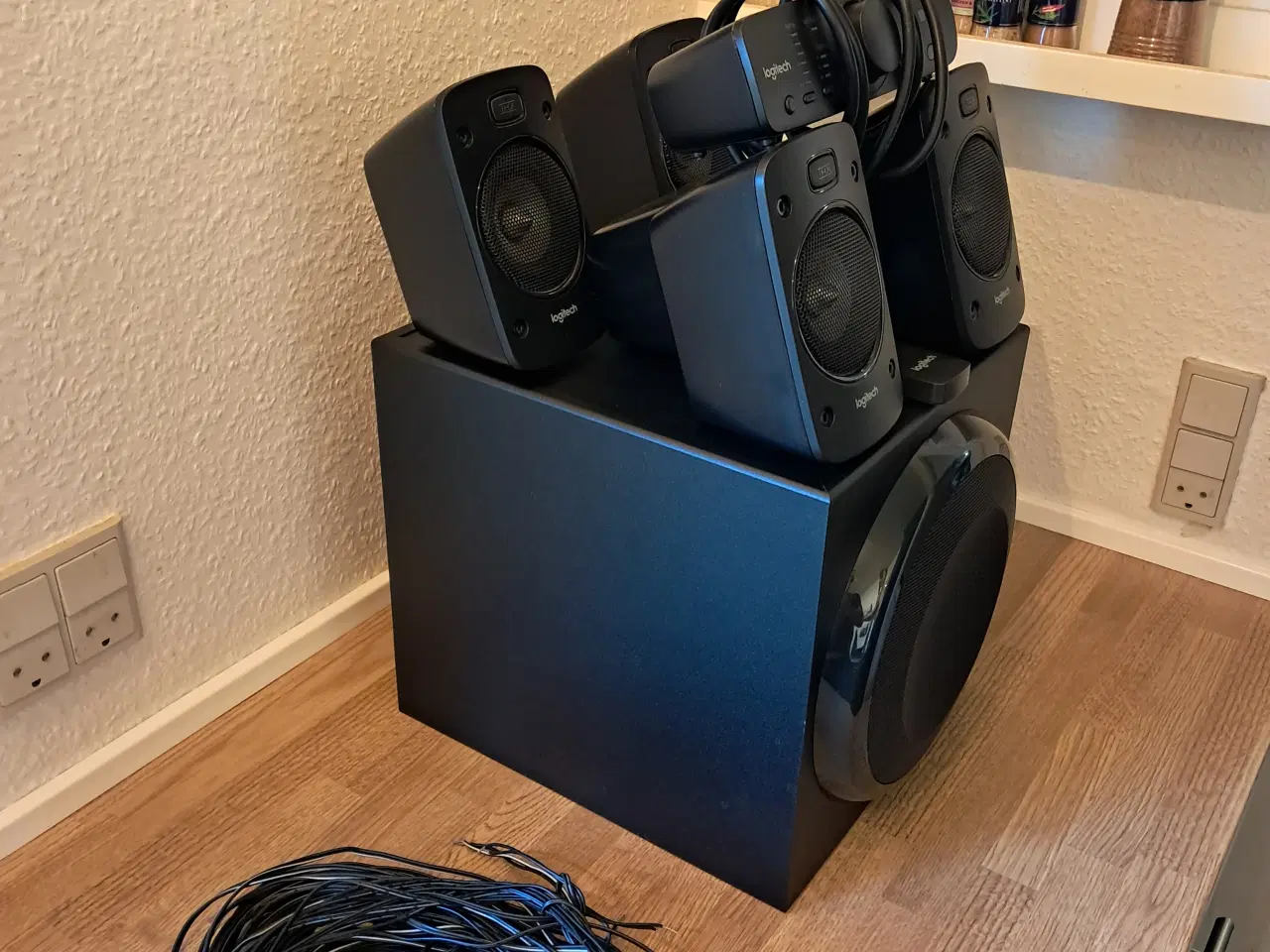 Billede 3 - Logitech Z906 5.1 Surround System.