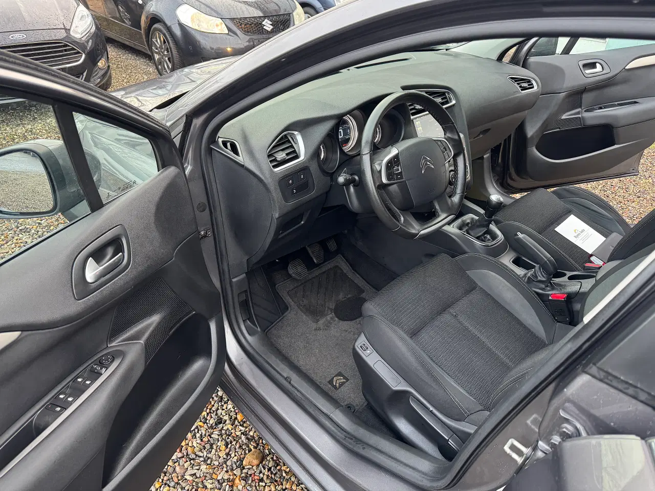 Billede 9 - Citroen C4 1.2 Puretech Nysyn Kun kørt 145000