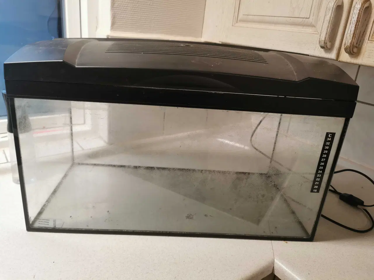 Billede 2 - Akvarium med tilbehør