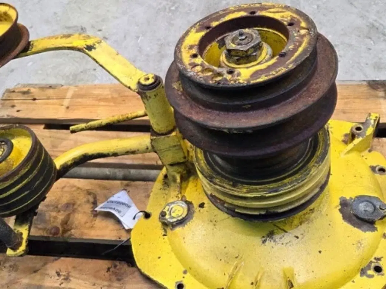 Billede 16 - New Holland 1540 Remskive 80362040