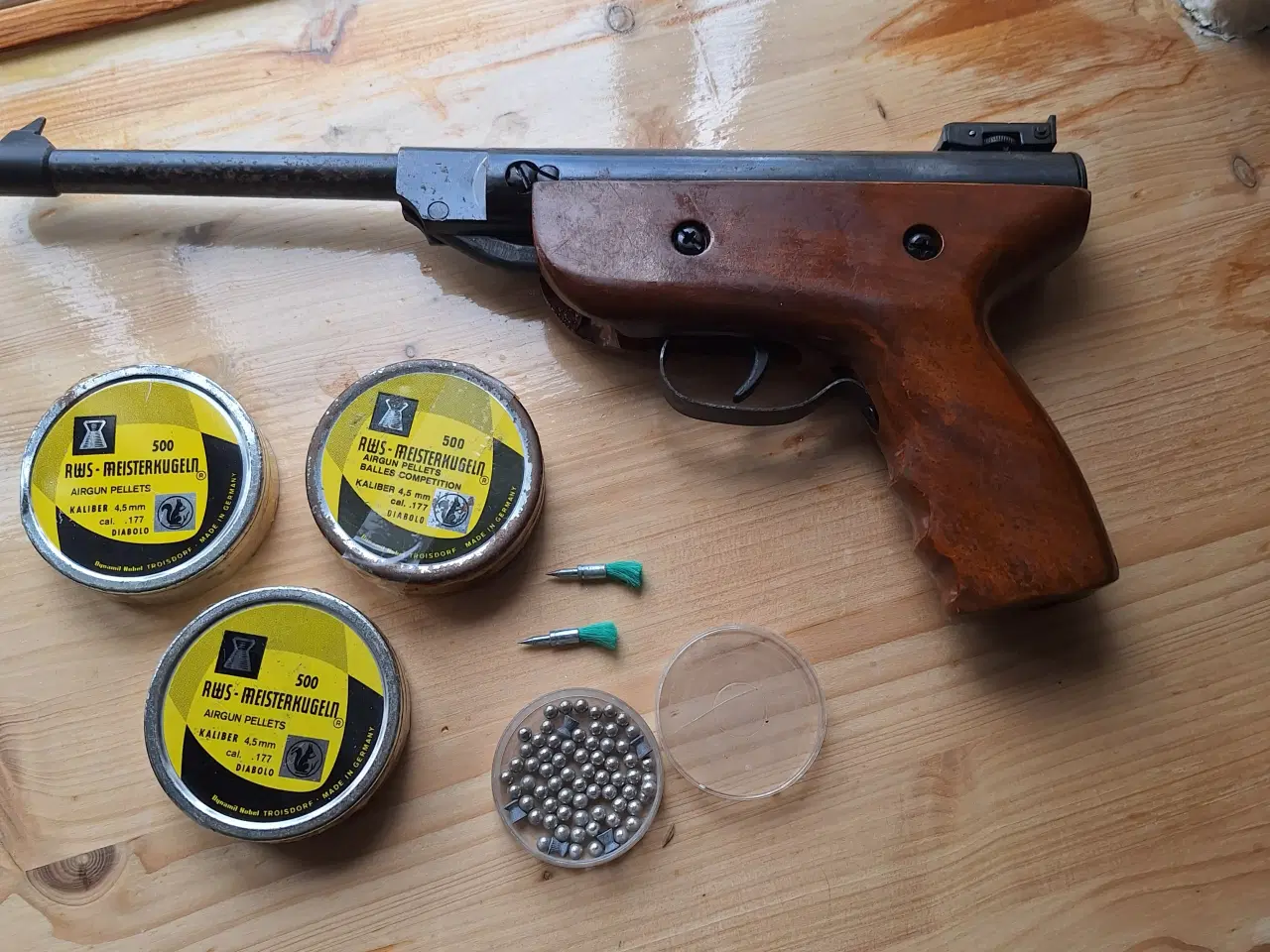 Billede 1 - Velfungerende vintage kaliber 4,5 mm luftpistol