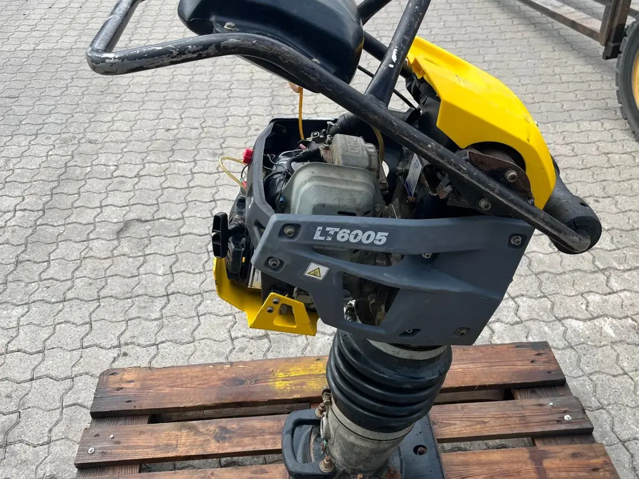 Billede 5 - Atlas Copco lt6005 Jordloppe med bred fod