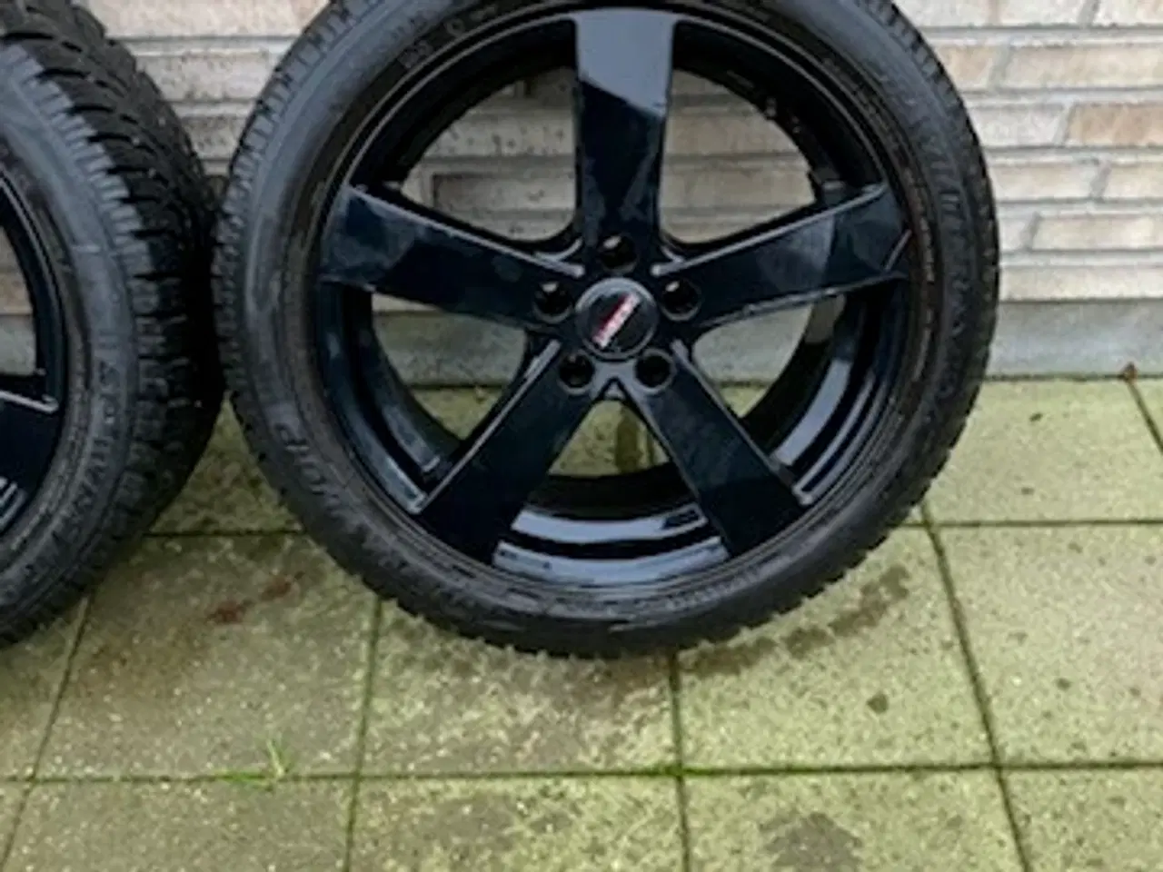Billede 5 - Dezent Alufælge 5 x 112 m Vinterdæk 225/50R18