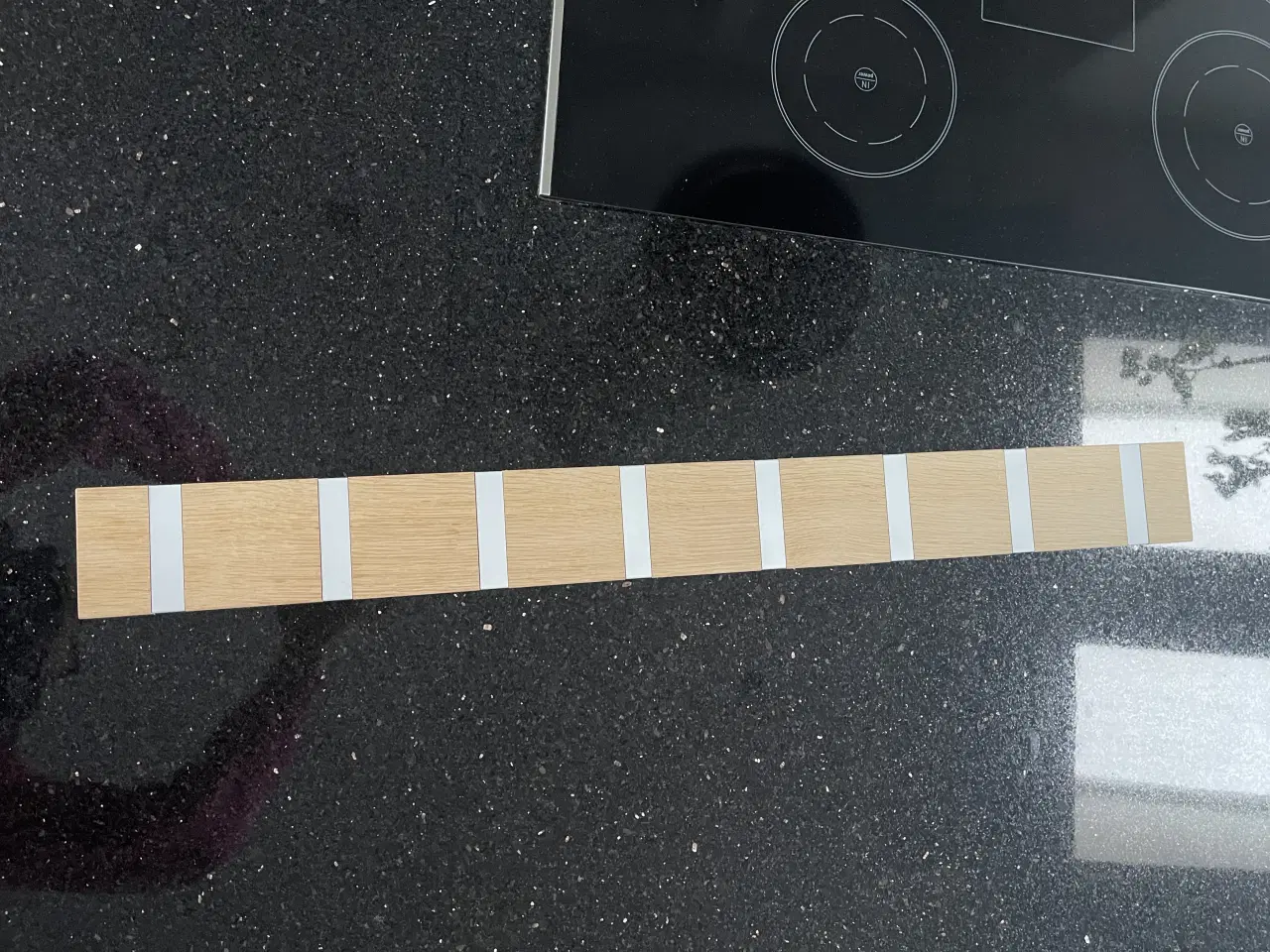 Billede 1 - KNAX vandret 8 knagerække