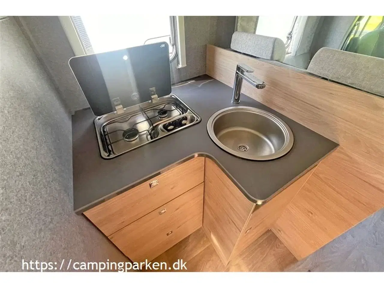 Billede 9 - 2024 - Dethleffs Just GO T7055 EB AUT.   Lækker Dethleffs autocamper med enkeltsenge, automatgear og masser af udstyr