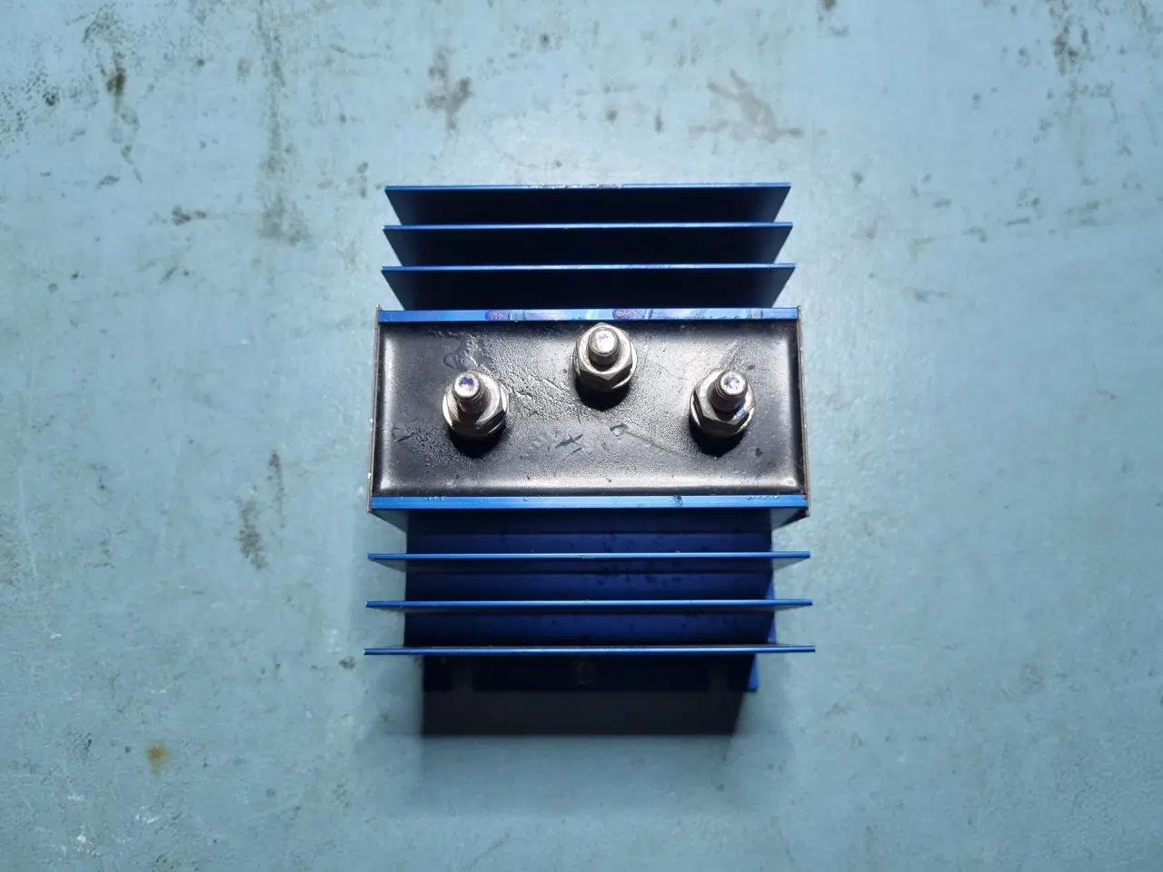 Billede 2 - Batteri isolator 70A, til 2 batterier. Model 702