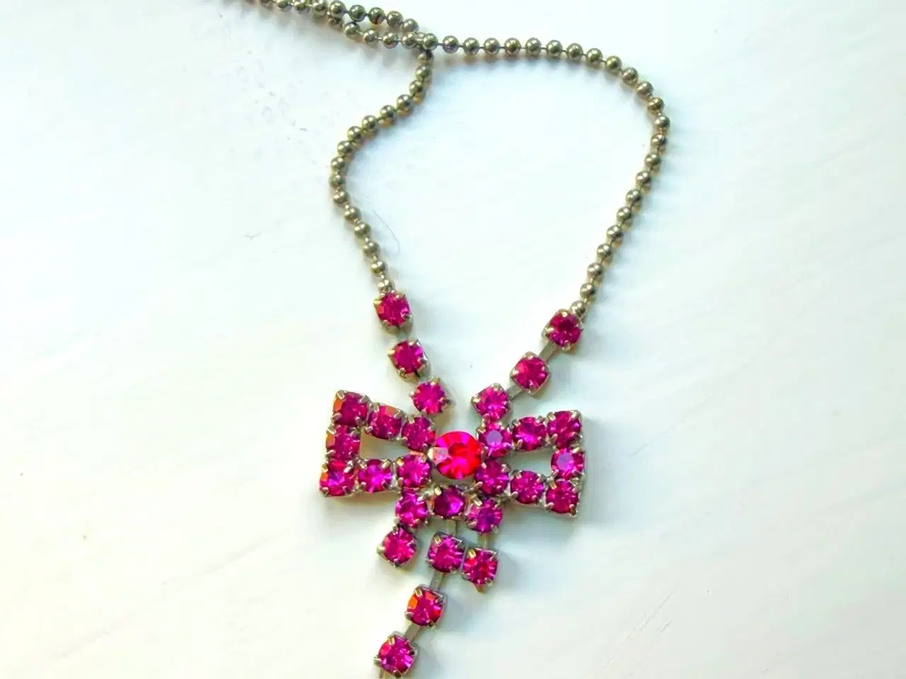 Billede 2 - Halskæde med pink bling