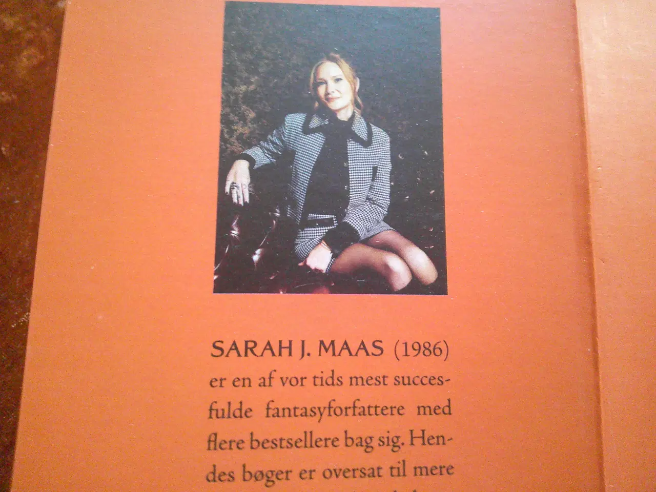 Billede 2 - Et rige af sølvflammer, Sarah J. Maas,