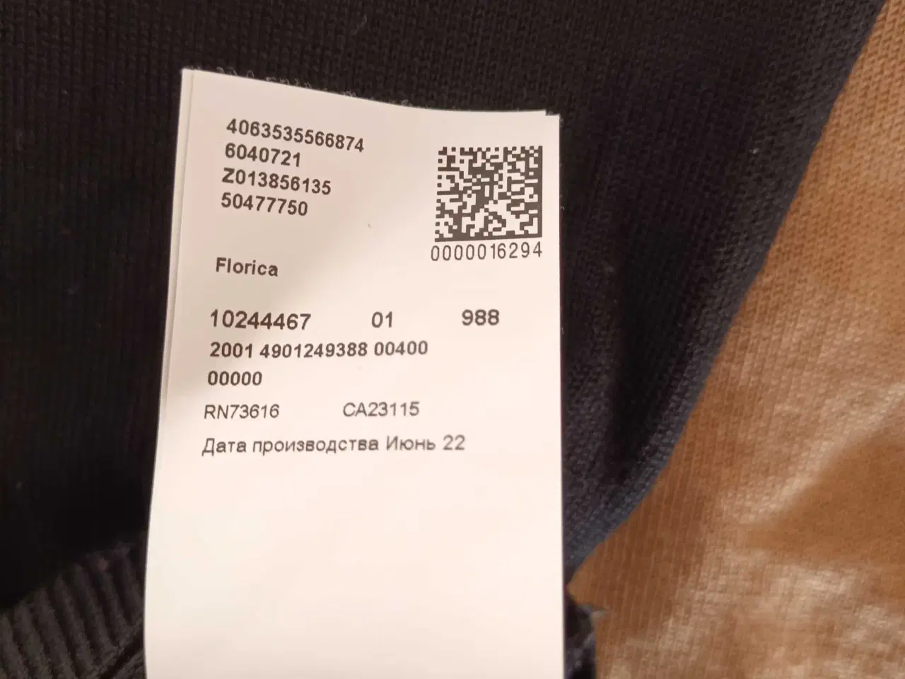 Billede 7 - BOSS bluse i str. L