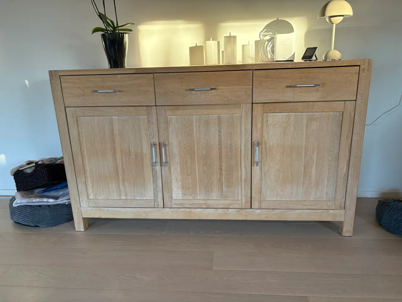 Billede 3 - TV bord egetræ 