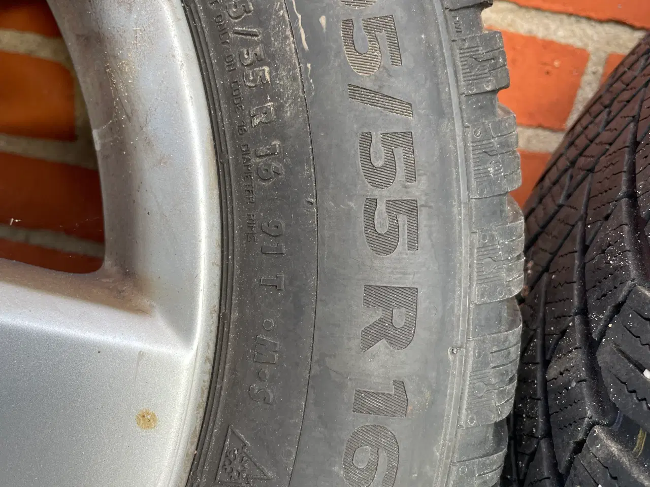 Billede 3 - Vinterdæk på alufælge
