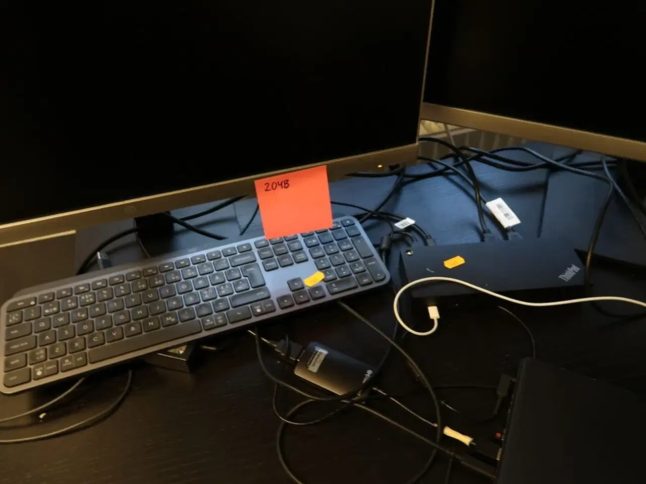 Billede 5 - 3 stk. computerskærme HP 27mq med dockingstation LENOVO Thinkpad Hybrid m.m.