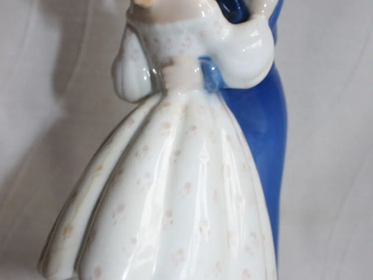 Billede 9 - Porcelænsfigur "Ungdommelig dristighed" fra B&G