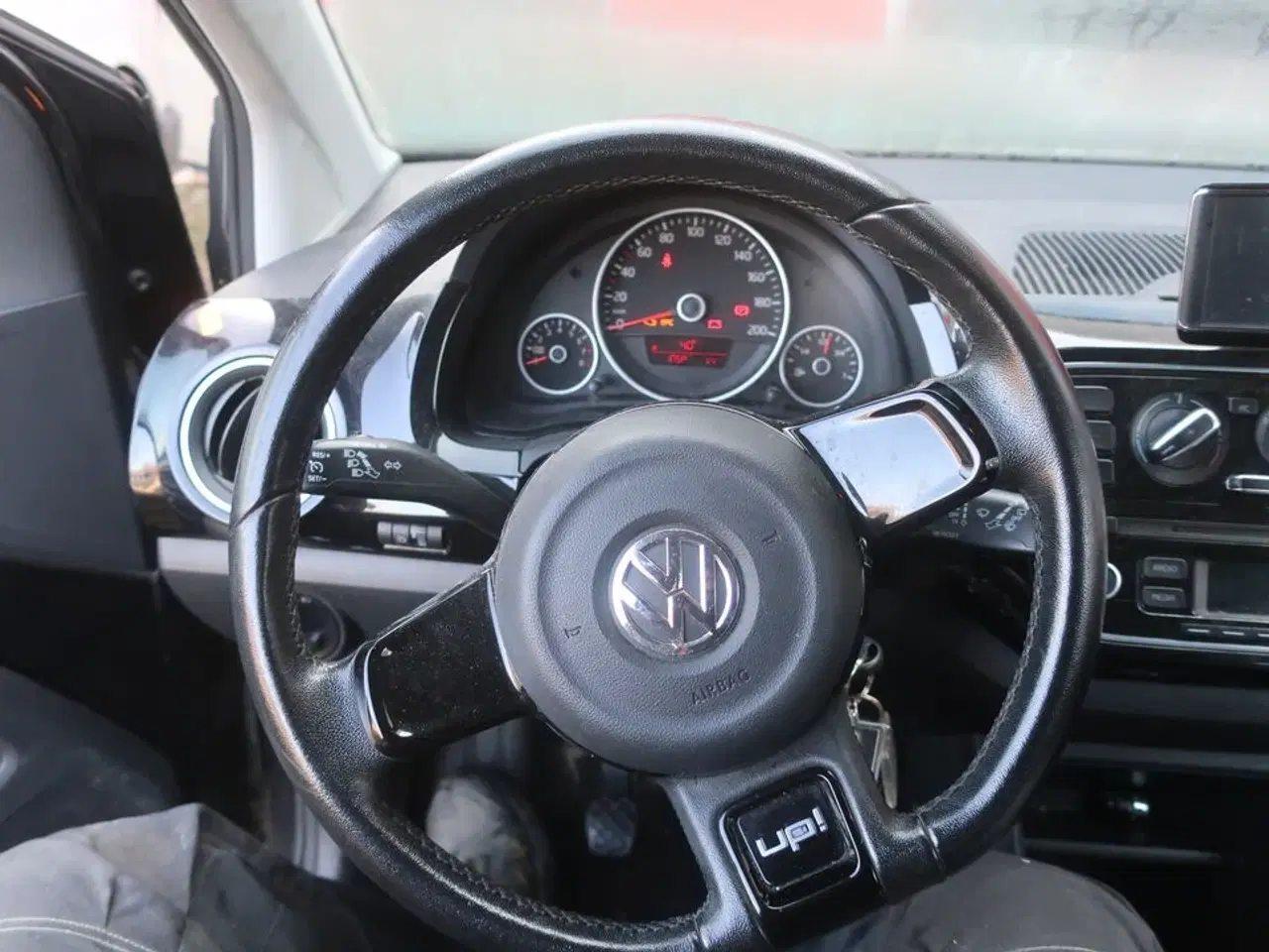 Billede 11 - Personbil VOLKSWAGEN UP! 1.0 (momsfri)