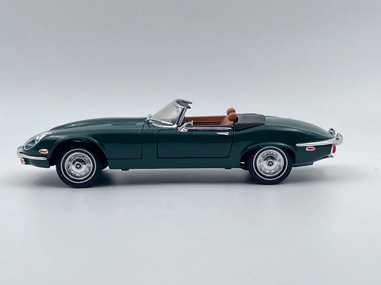 Billede 3 - 1971 Jaguar E-Type Mk3 Cabriolet - 1:18  