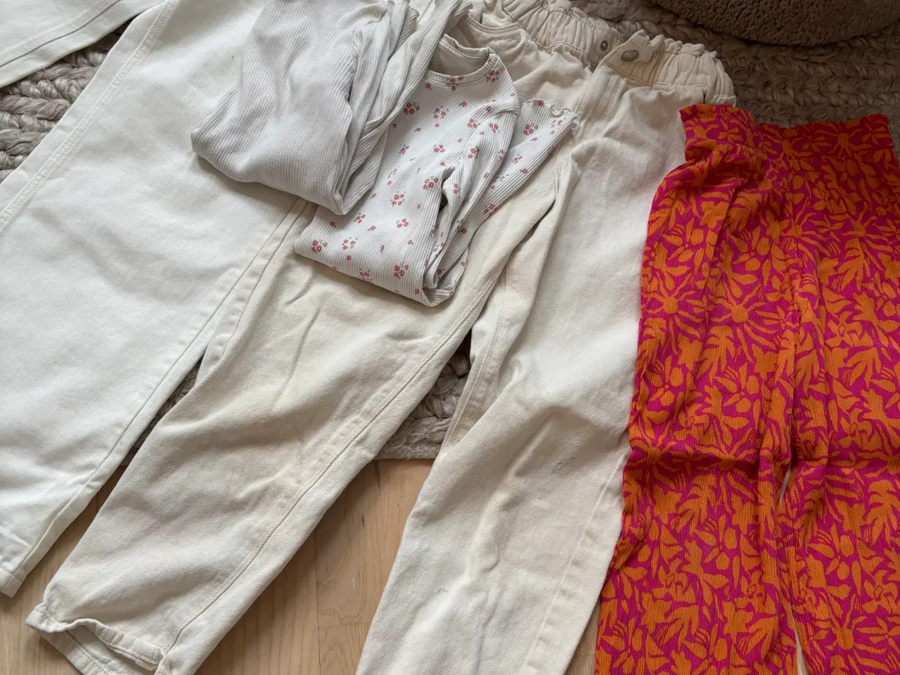 Billede 1 - Fin tøjpakke i str 10 og 12 