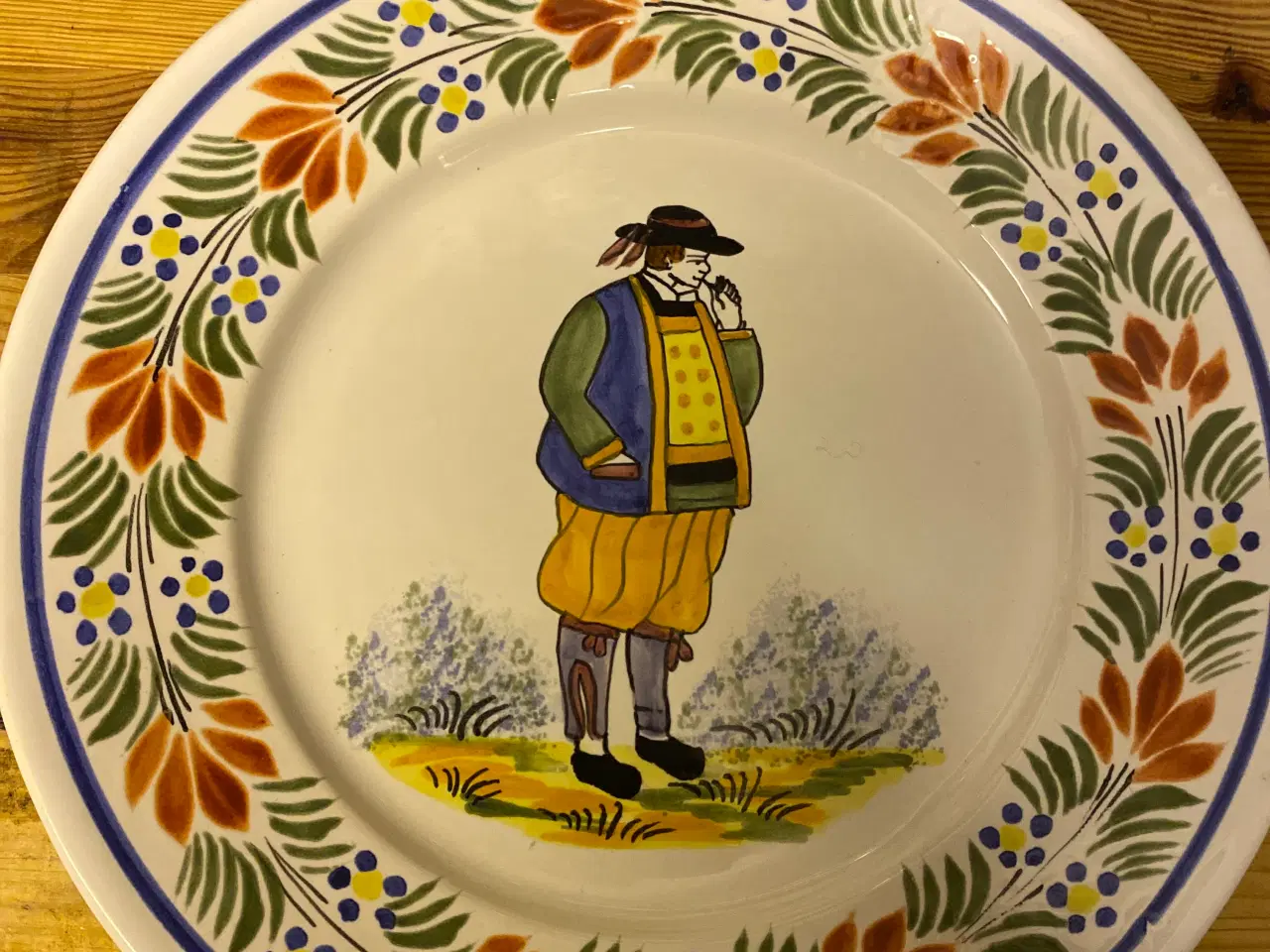 Billede 1 - Vintage Quimper Henriot tallerken