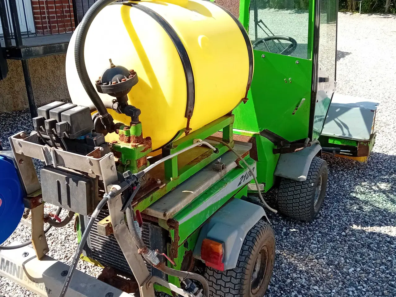 Billede 3 - Sprøjte til feks salt