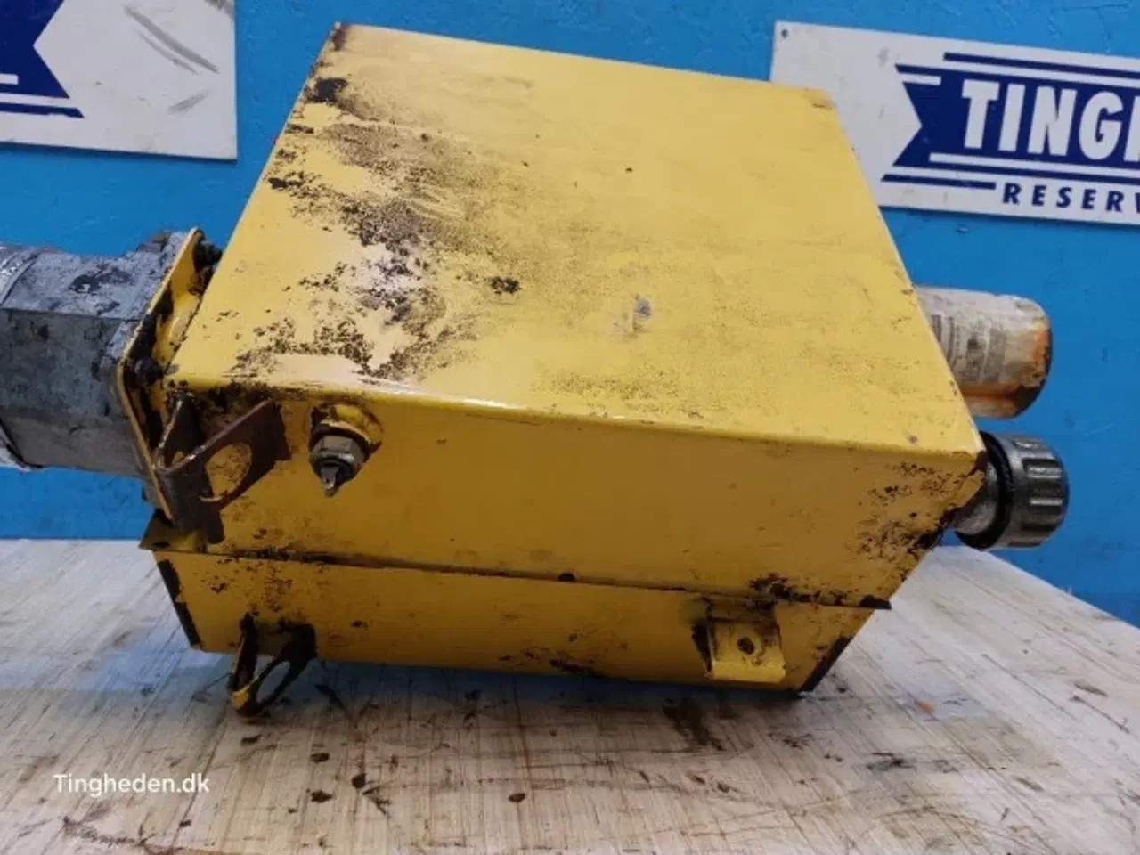 Billede 9 - New Holland FX38 Hydrauliktank 84429993