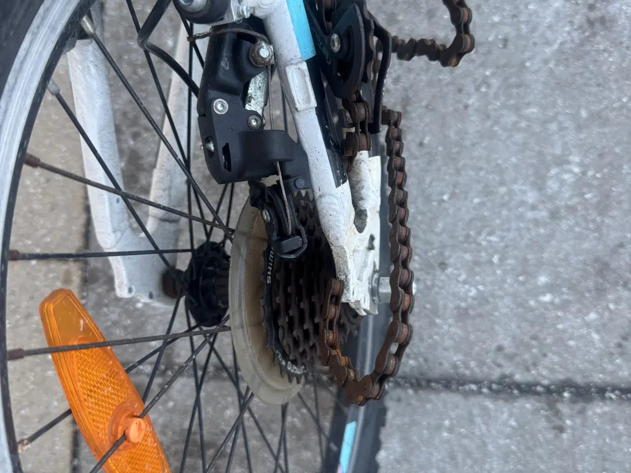 Billede 2 - Focus børnecykel 20" hvid