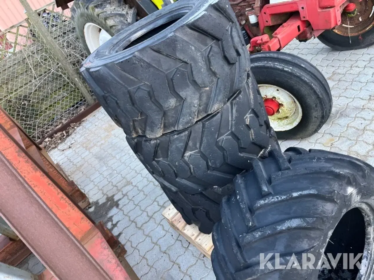 Billede 3 - Dæk til minilæsser Mitas 31x15.5-15