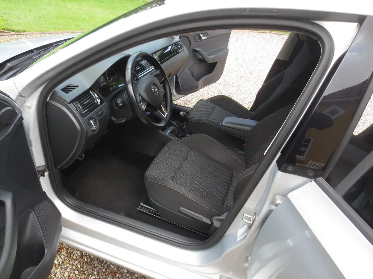 Billede 14 - Skoda Rapid 1.2 TSi 105 Hk År 15. Nys, 