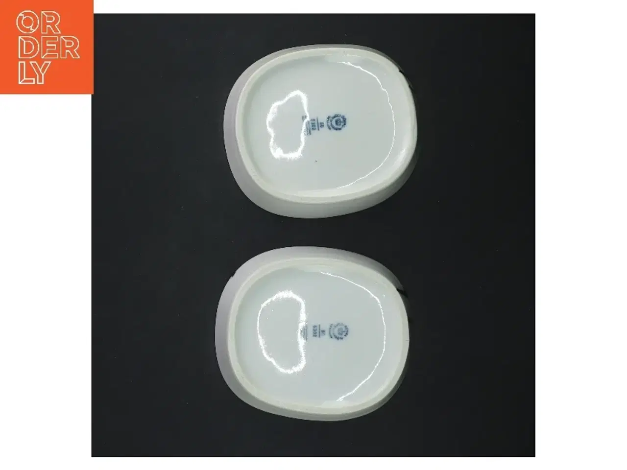 Billede 3 - Royal Copenhagen askebægre af Lin Utzo  (str. 2 styk, 12x11 cm)