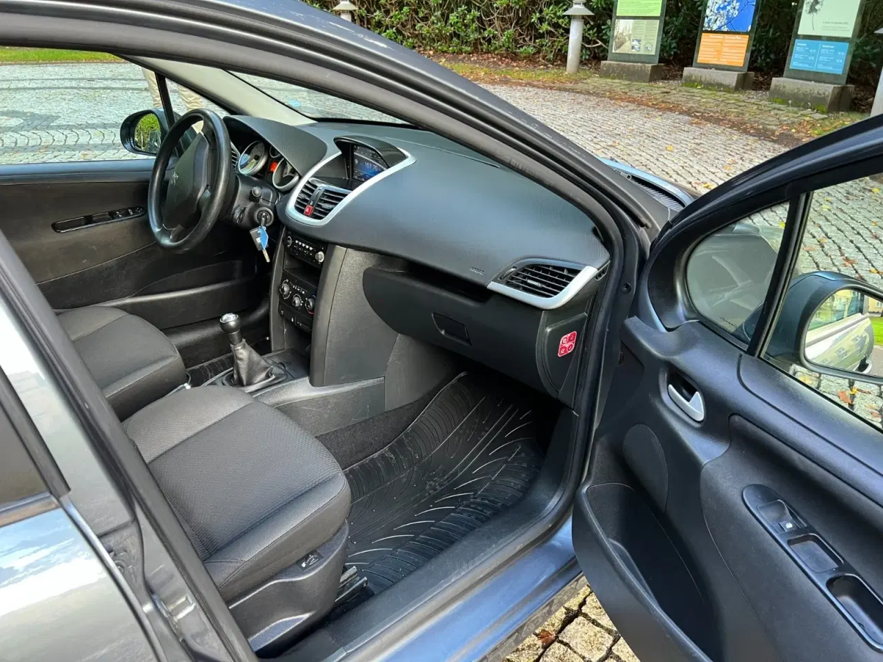 Billede 23 - Peugeot 207 1,6 HDi 90 Comfort+