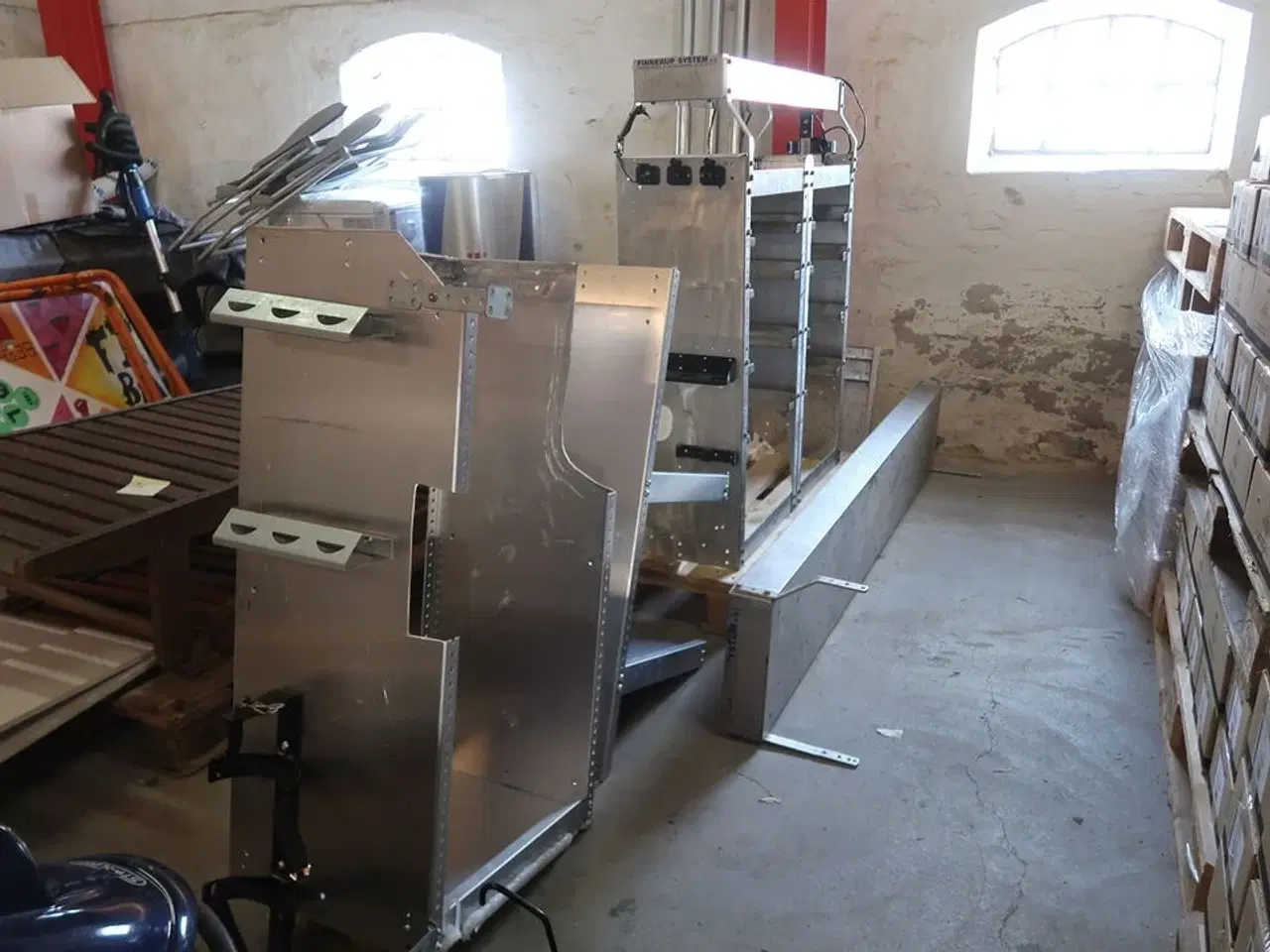 Billede 1 - Indretning til varebil