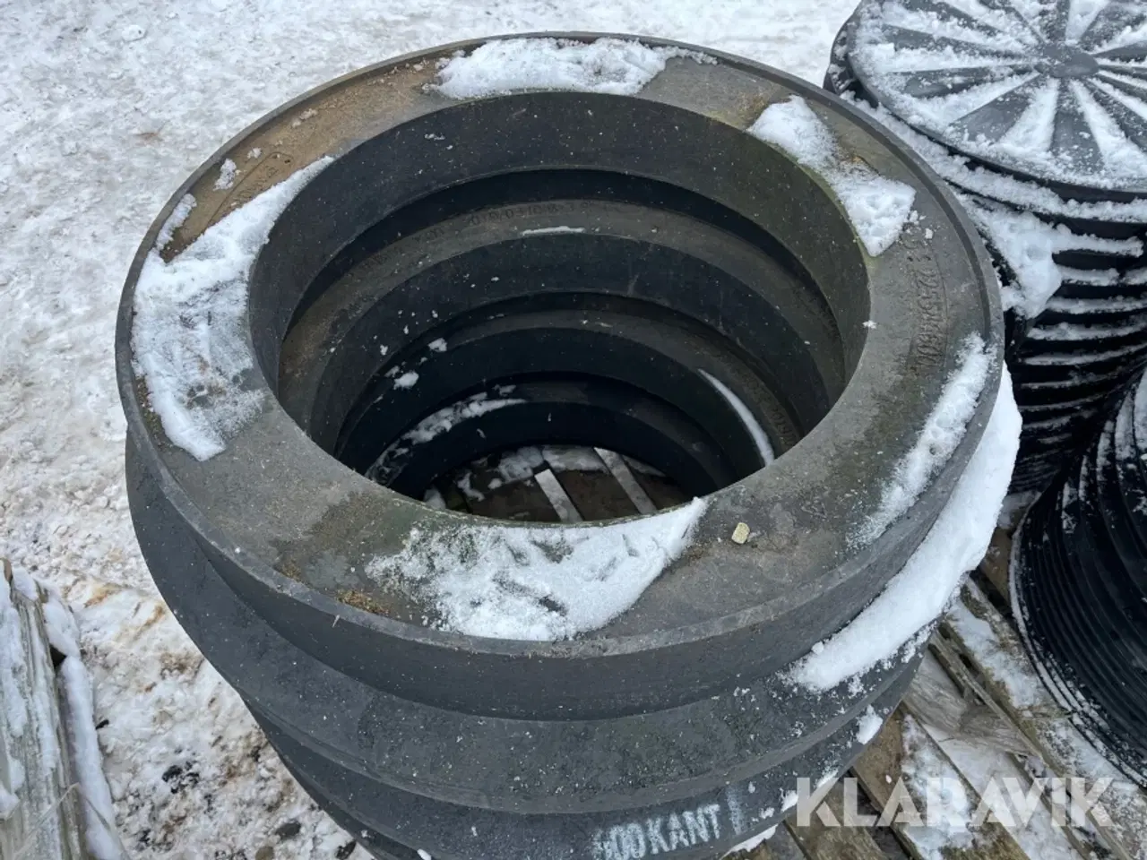 Billede 11 - Brønde og brøndkarme 4 paller