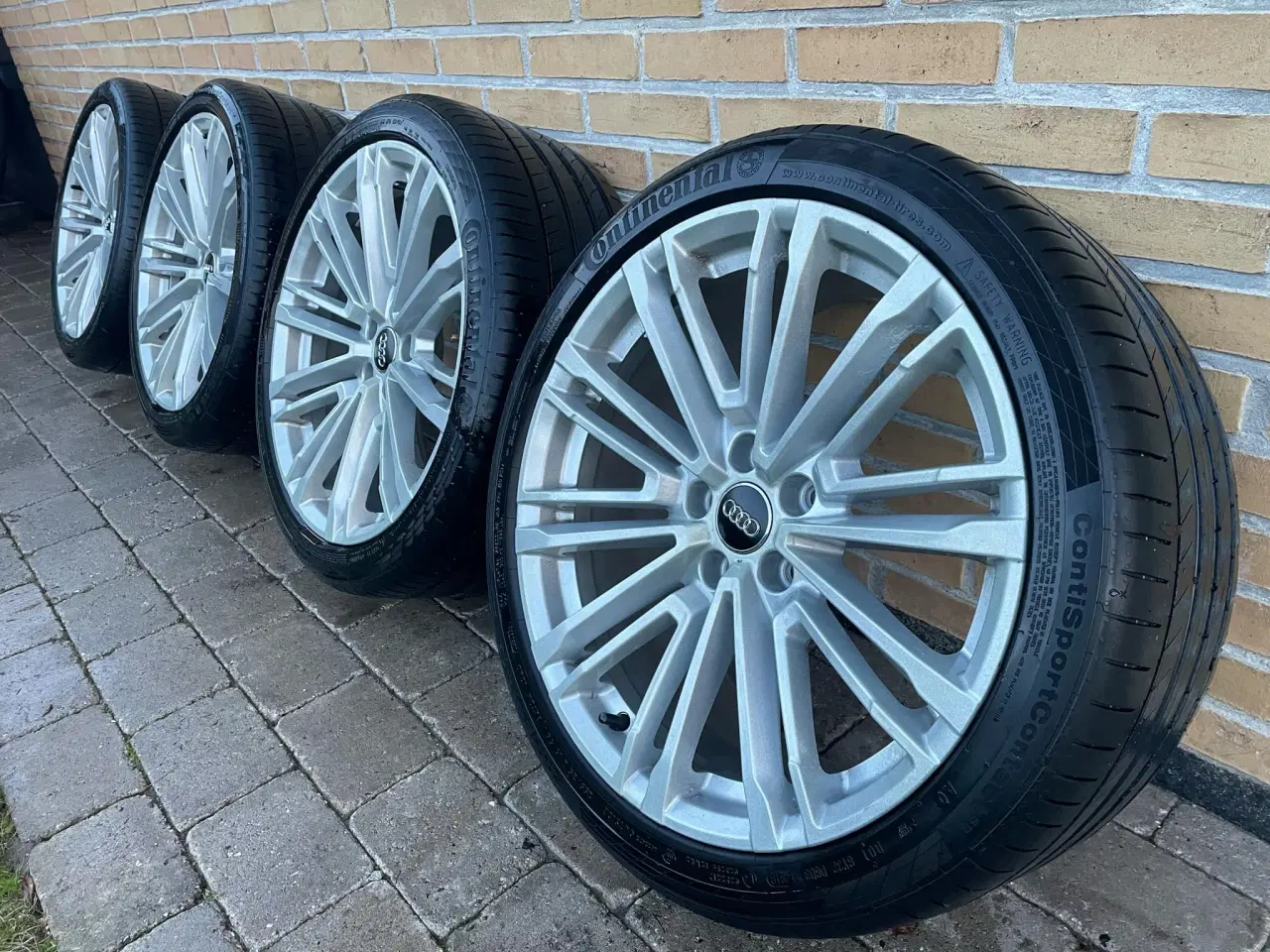 Billede 1 - 19” originale Audi fælge med dæk