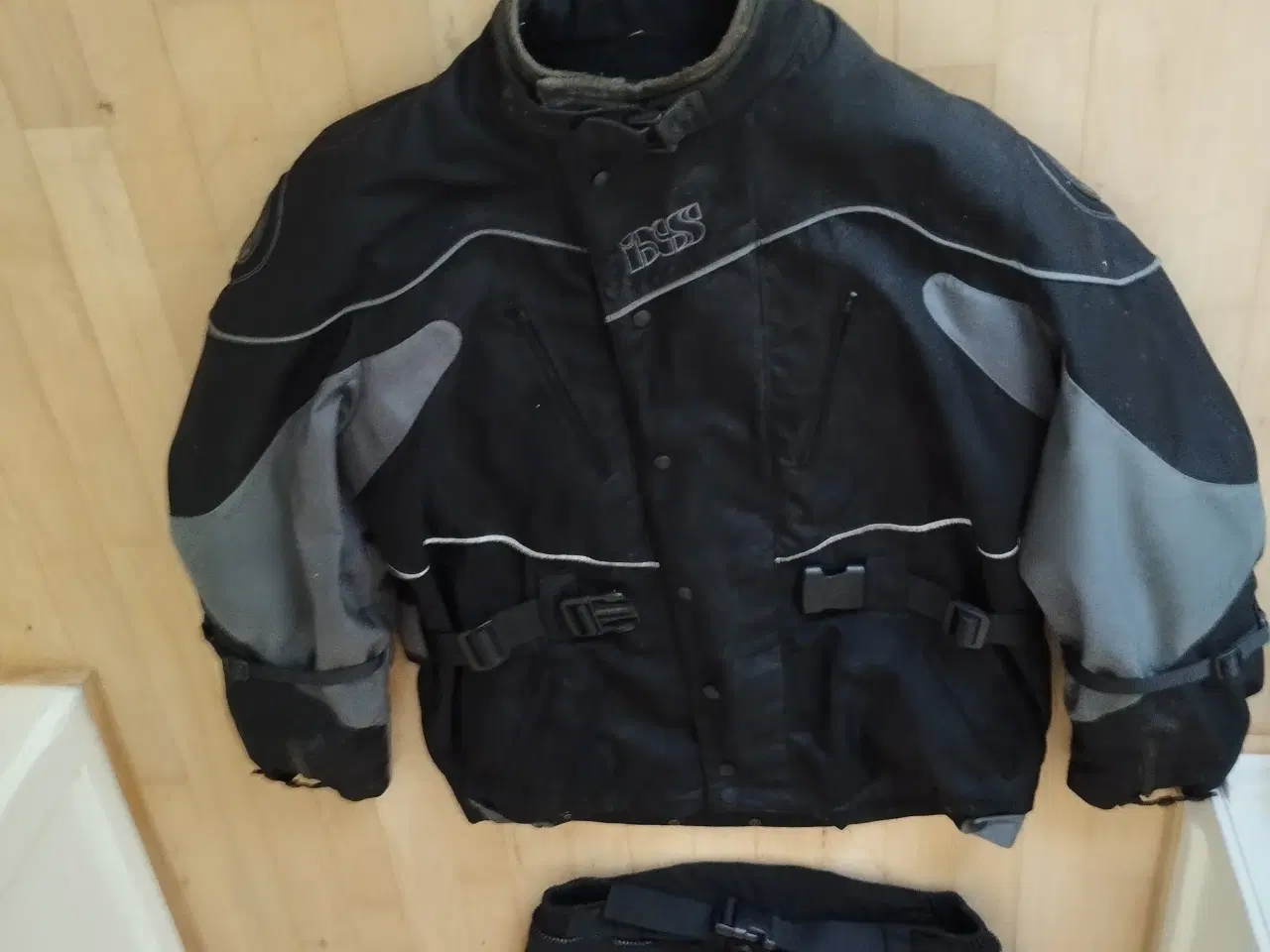 Billede 1 - M.C. beklædning i flot stand.